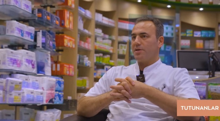 Göçe Zorlandı, Gitti Almanya’da Eczanesini Açtı | Yakup Deniz